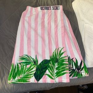 Victoria’s Secret Wrap Towel